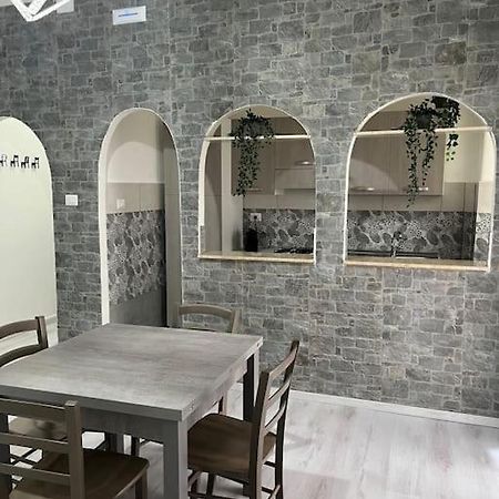 Tommy House Apartment Катания Екстериор снимка