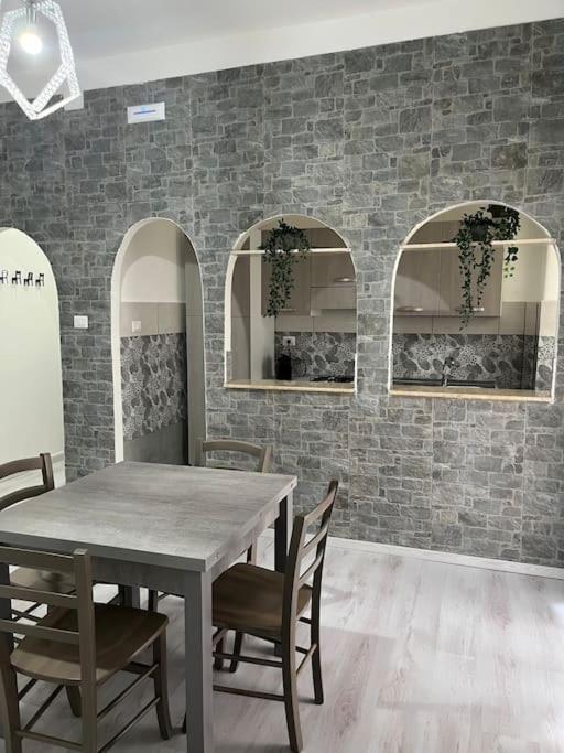 Tommy House Apartment Катания Екстериор снимка